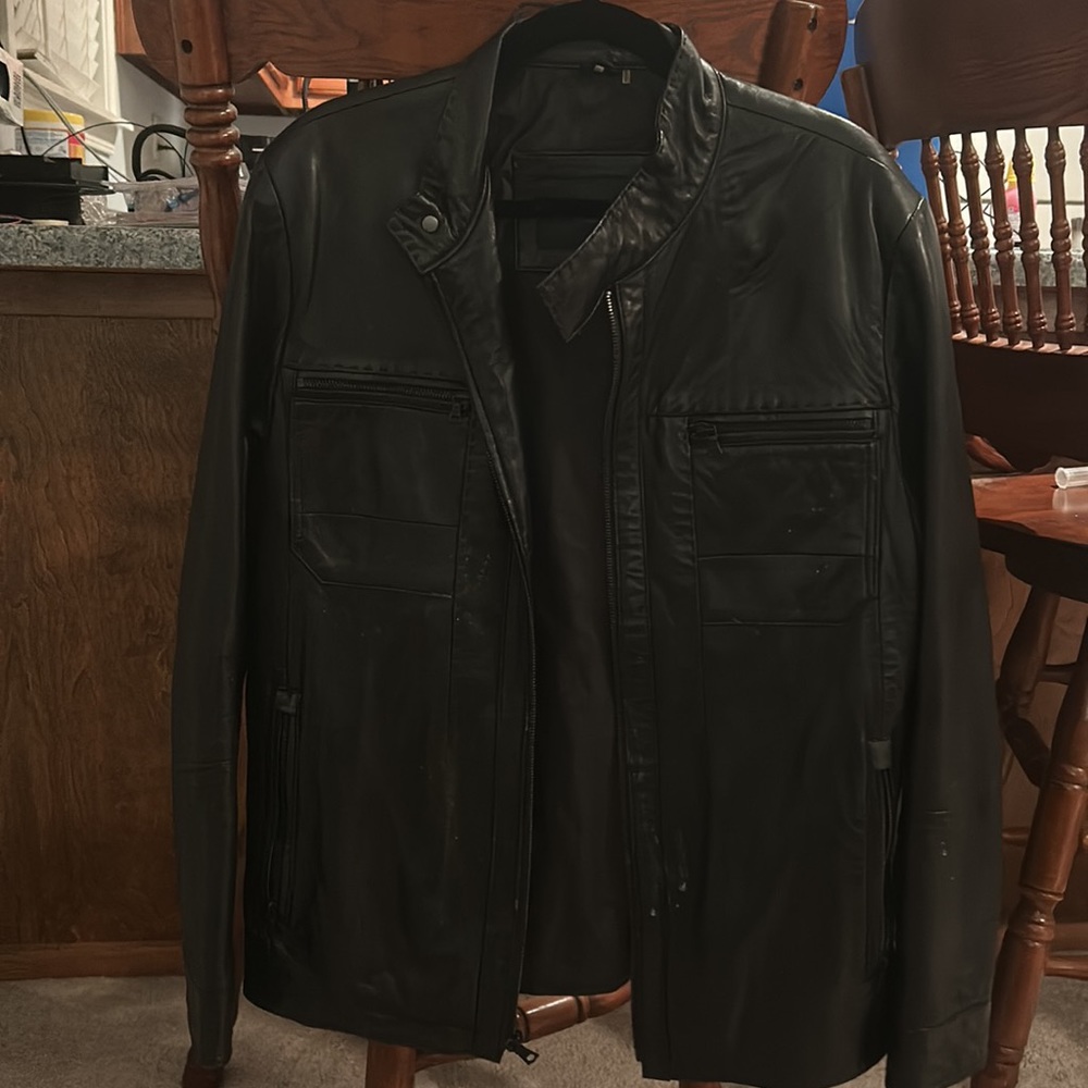 Leather jacket - Picture 3 of 3